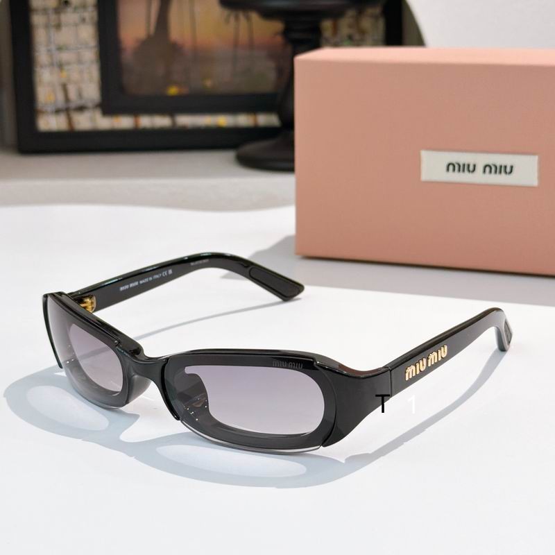 MiuMiu  C07SU 62 12-120 a01